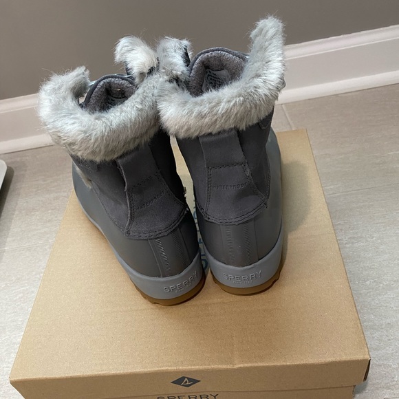 ❄️🆕Sperry Grey Maritime Repel Suede Boots, Size 8❄️ - Picture 5 of 6